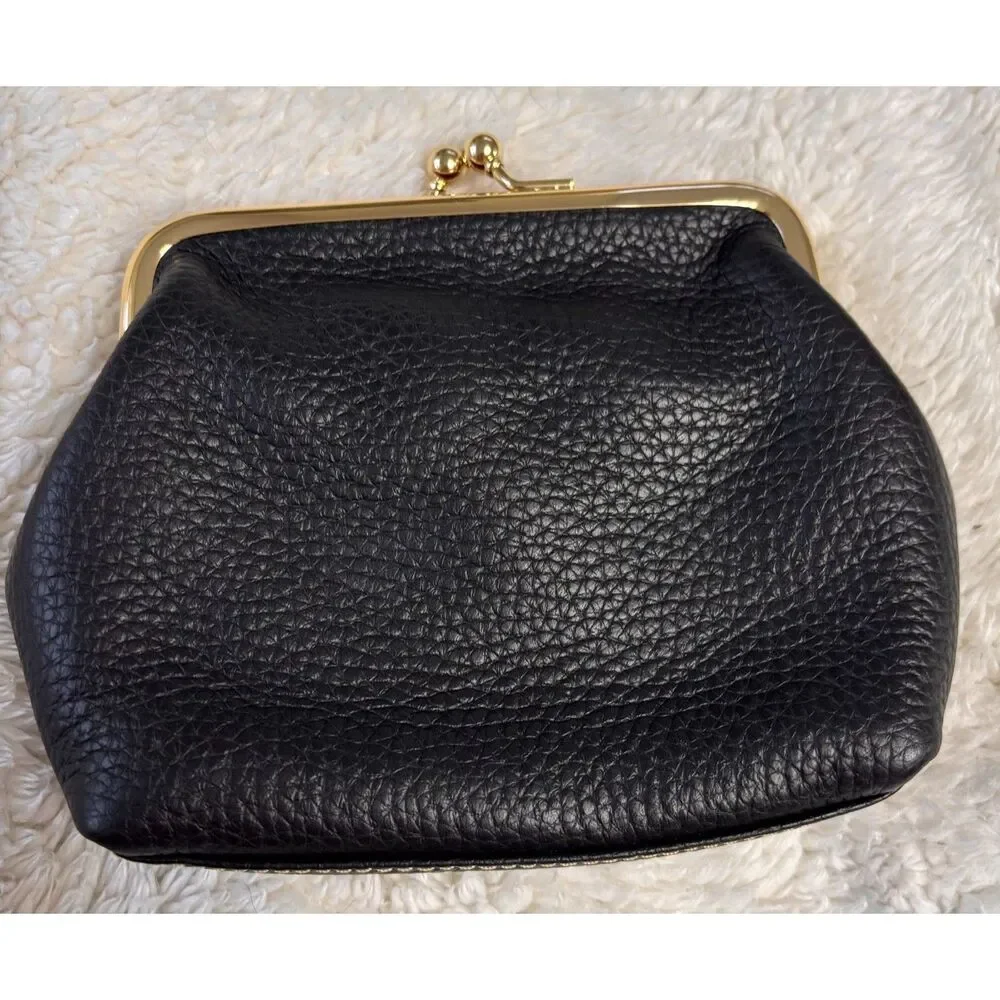 NWOT Dooney & Bourke Black Pebble Grain Kisslock Wallet